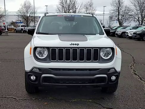 Certified 2023 Jeep Renegade Latitude image 3