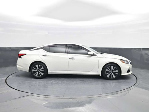 Used 2021 Nissan Altima 2.5 SL image 9