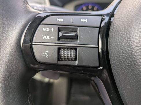 Certified 2025 Acura ADX Base image 14