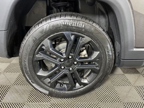 Used 2022 Jeep Compass Limited w/ Sun and Sound Group AWD/4WD image 9