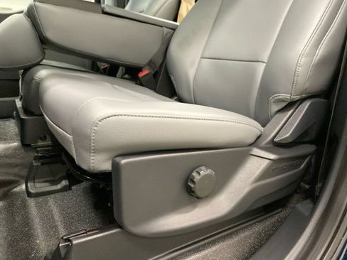 New 2024 Ford F550 4x4 Regular Cab Super Duty image 19