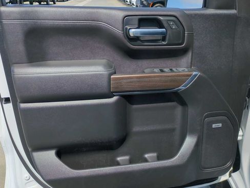 Used 2020 Chevrolet Silverado 1500 LT Trail Boss AWD/4WD image 10