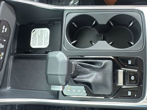 New 2026 Kia Carnival EX image 30