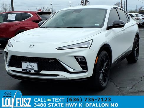 Used 2024 Buick Envista Sport Touring w/ Convenience I Package image 2