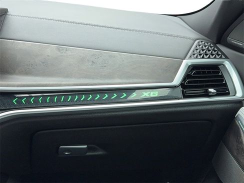 Used 2024 BMW X6 xDrive40i w/ Premium Package image 20