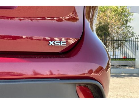Used 2021 Toyota Highlander XSE FWD image 54