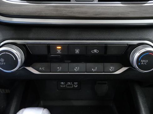 Used 2024 Nissan Altima 2.5 SV image 19