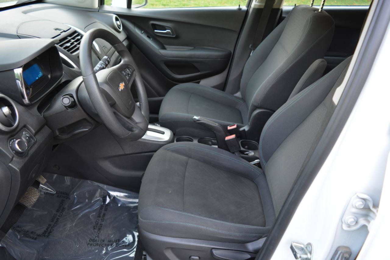Used 2016 Chevrolet Trax LS w/ LPO, Protection Package AWD/4WD image 11