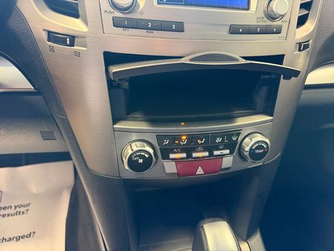 Used 2014 Subaru Legacy 2.5i Premium AWD/4WD image 22