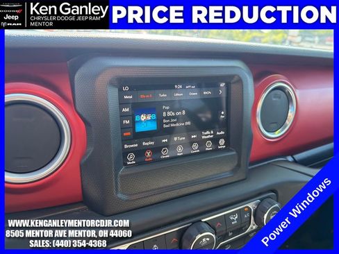 Used 2018 Jeep Wrangler Unlimited Rubicon AWD/4WD image 15