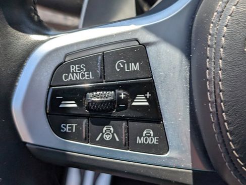 Used 2022 BMW X5 xDrive40i w/ M Sport Package AWD/4WD image 19