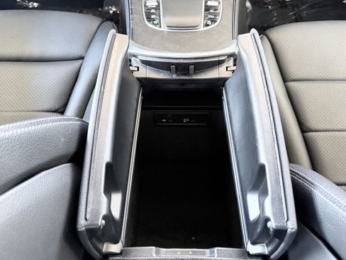 Used 2022 Mercedes-Benz GLC 300 w/ Premium Package Lite image 54