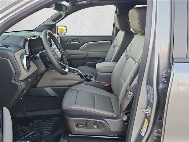 New 2026 Chevrolet Colorado ZR2 w/ Technology Package AWD/4WD image 4