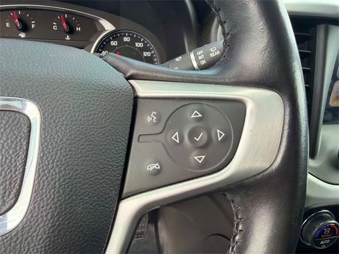 Used 2019 GMC Acadia SLT image 28