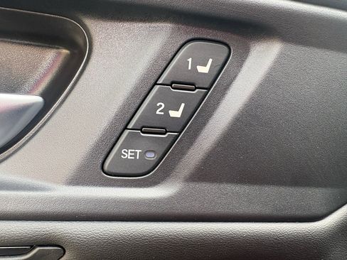 Used 2024 Honda Accord EX-L image 11