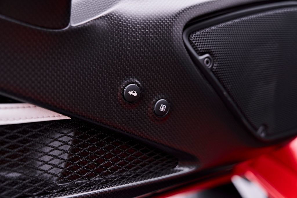 Used 2020 Ferrari 488 Pista Coupe RWD image 64
