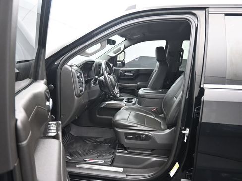 Used 2020 Chevrolet Silverado 1500 LTZ w/ LTZ Plus Package AWD/4WD image 12