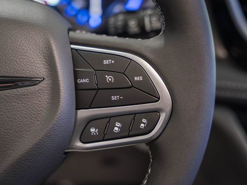 New 2026 Chrysler Pacifica Select image 24