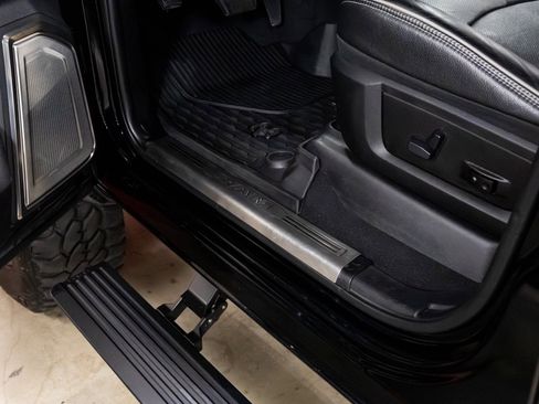 Used 2020 RAM 2500 Limited image 23