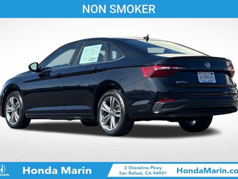 Used 2024 Volkswagen Jetta SE FWD image 6