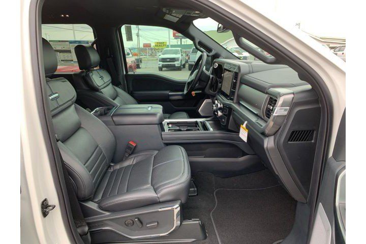 New 2025 Ford F250 Platinum AWD/4WD image 27