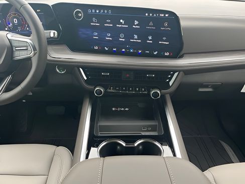 New 2026 Chevrolet Suburban LT w/ LPO, Chrome Package RWD image 26
