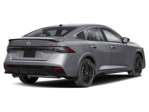 Used 2026 Nissan Sentra SR w/ Floor Mat Package FWD image 5