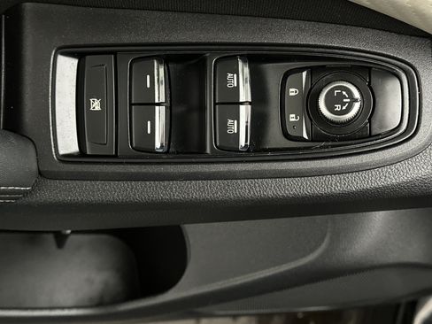 Used 2020 Subaru Ascent Premium w/ Convenience Package image 21