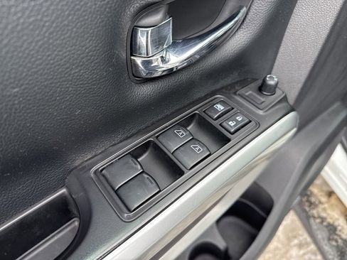 Used 2018 Nissan Titan PRO-4X image 20