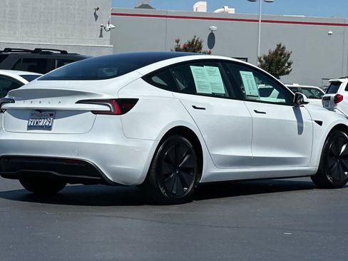 Used 2025 Tesla Model 3 RWD image 2
