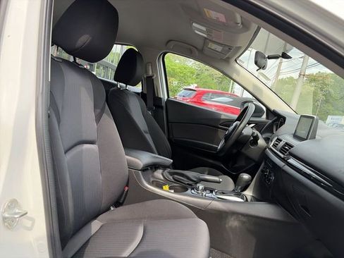 Used 2016 MAZDA MAZDA3 i Sport FWD image 25