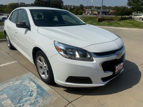 Used 2015 Chevrolet Malibu LS w/ Protection Package image 4