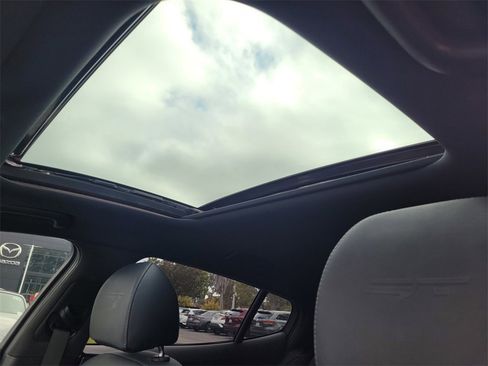 Used 2023 Kia Stinger GT2 image 21