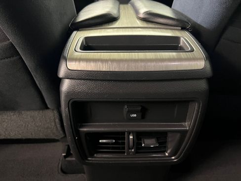 Used 2017 Nissan Murano SV image 33