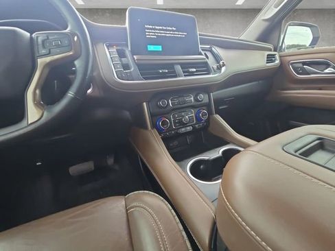 Used 2022 Chevrolet Suburban High Country w/ Max Trailering Package image 3