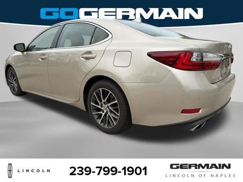 Used 2017 Lexus ES 350 w/ Luxury Package image 5