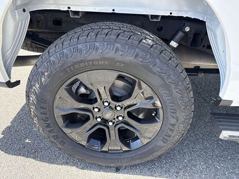 Used 2023 Ford F150 Platinum w/ Equipment Group 701A High AWD/4WD image 17