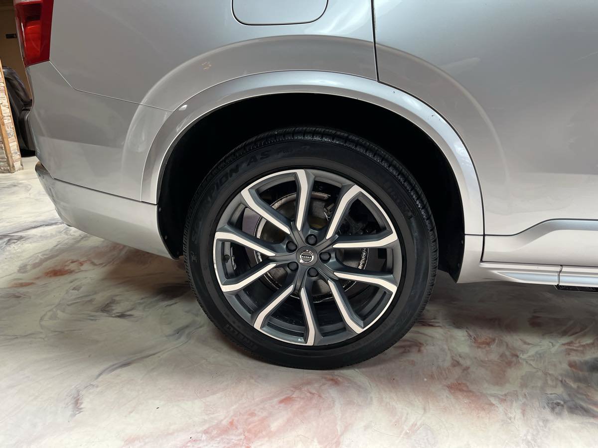 Used 2018 Volvo XC90 T6 Momentum AWD/4WD image 33