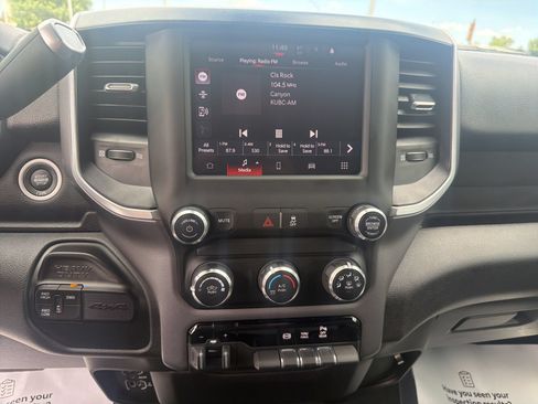 Used 2022 RAM 2500 Big Horn w/ Cold Weather Group AWD/4WD image 16