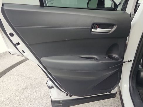 Used 2024 Toyota Corolla Cross XLE w/ Convenience Package FWD image 22