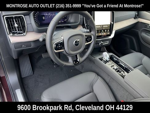 New 2026 Volvo XC90 B6 Plus w/ Protection Package Premier image 13