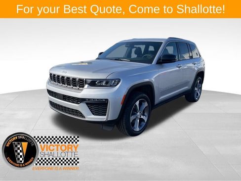 New 2026 Jeep Grand Cherokee Limited RWD image 3