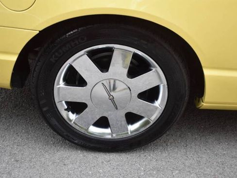 Used 2002 Ford Thunderbird RWD image 31