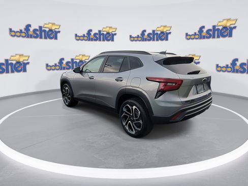 Certified 2025 Chevrolet Trax RS w/ Sunroof Package image 7