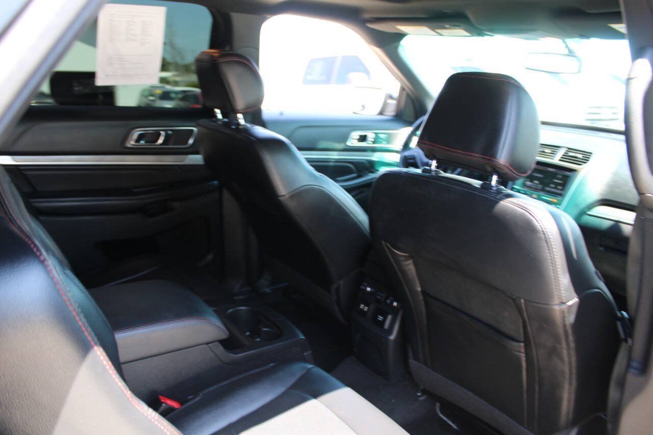 Used 2016 Ford Explorer Sport w/ Equipment Group 401A AWD/4WD image 10