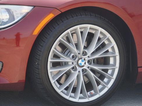 Used 2011 BMW 335i 335i Convertible 2D image 20