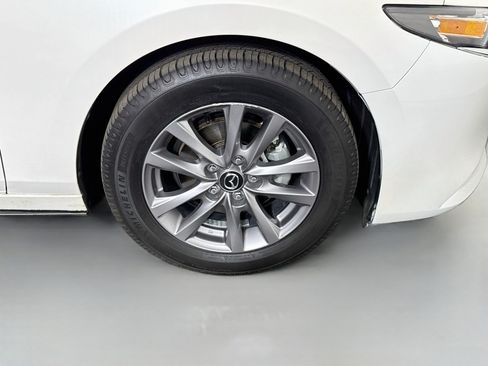 Used 2022 MAZDA MAZDA3 s FWD image 32