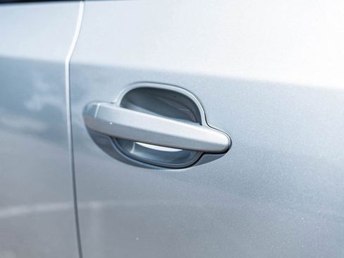 Used 2006 BMW M5 image 57