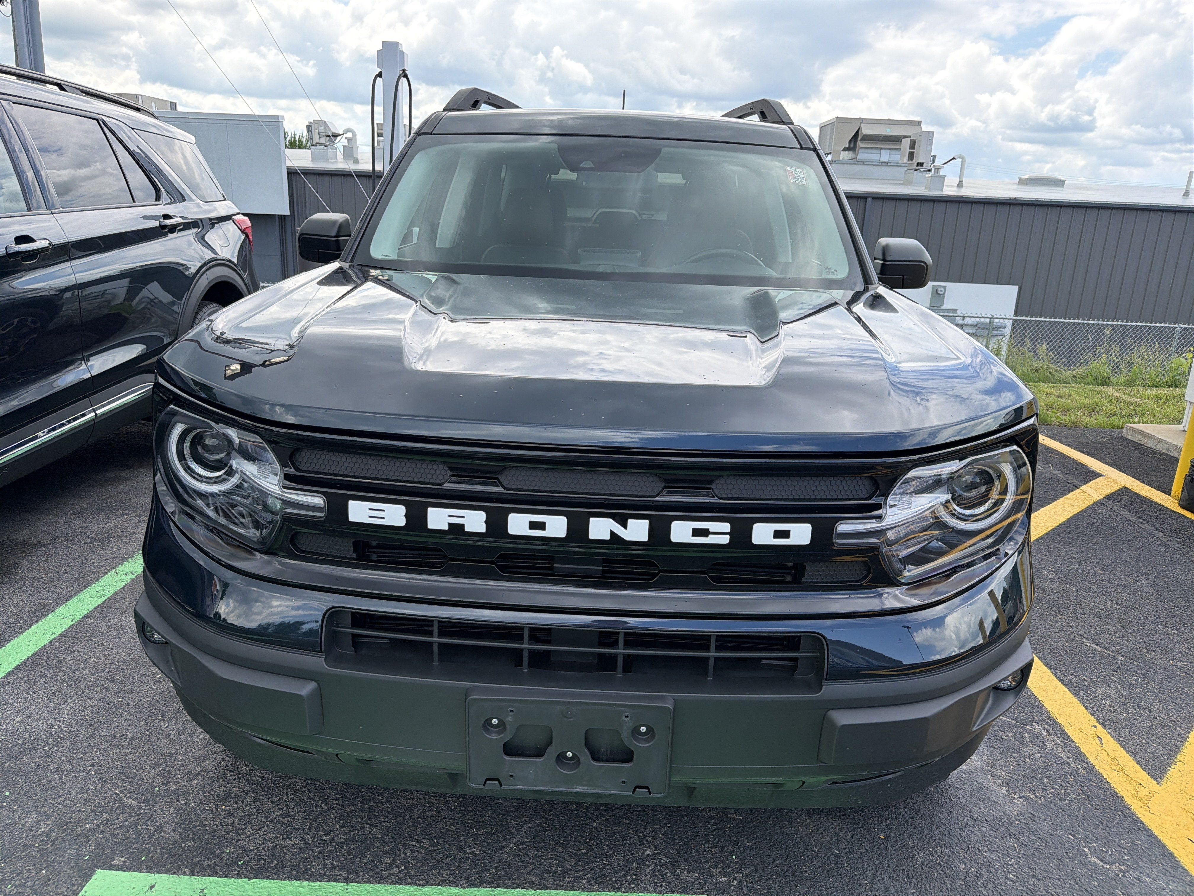 Used 2023 Ford Bronco Sport Outer Banks w/ Tech Package AWD/4WD image 3