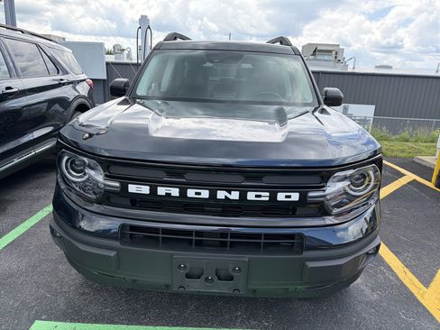 Used 2023 Ford Bronco Sport Outer Banks w/ Tech Package AWD/4WD image 3